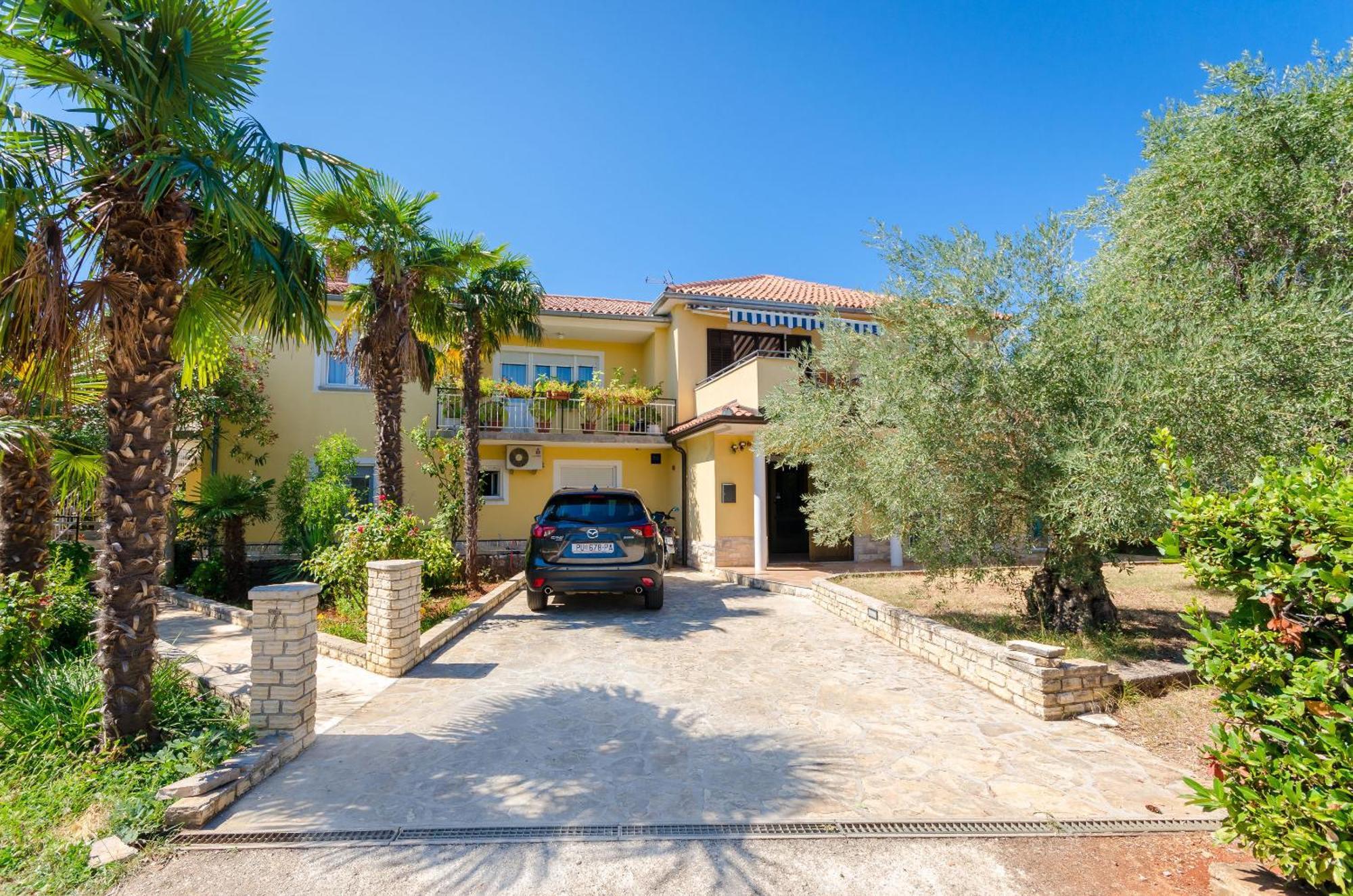 Apartments Marija Ουμάγκ Εξωτερικό φωτογραφία